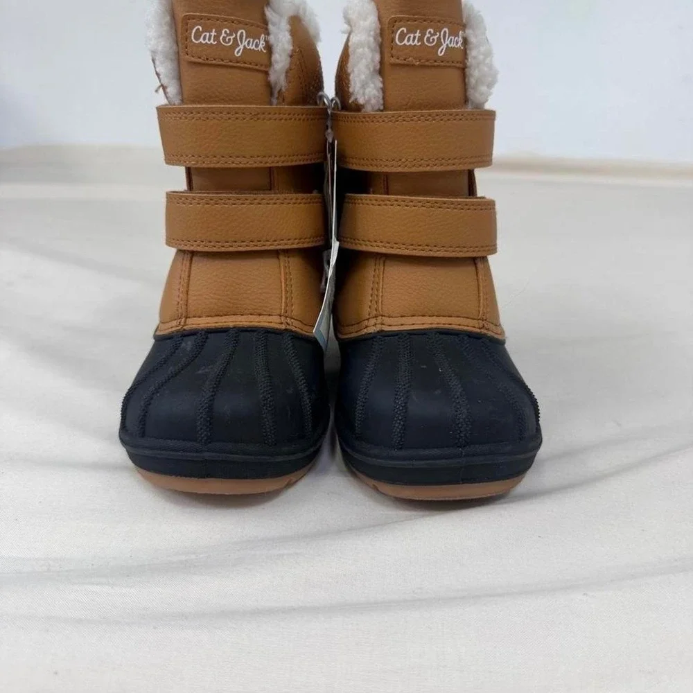 Cat & Jack Kids Denver Winter Snow Boots – Size 11
